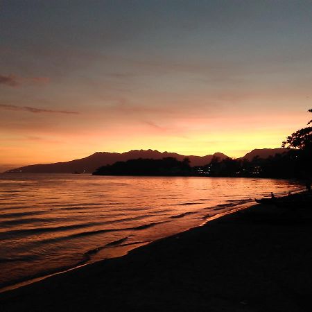 Mango'S Beachfront Resort Olongapo Zewnętrze zdjęcie