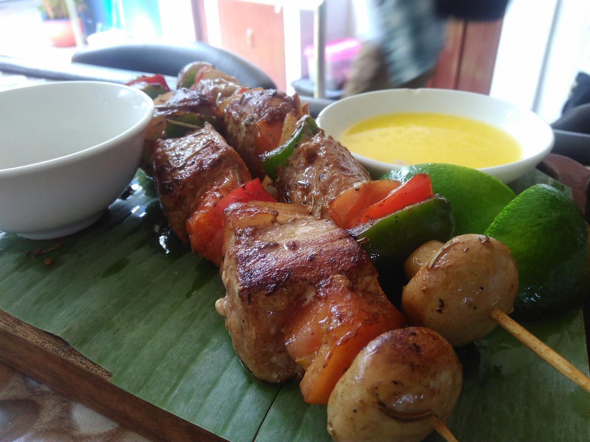 Mango'S Beachfront Resort Olongapo Zewnętrze zdjęcie
