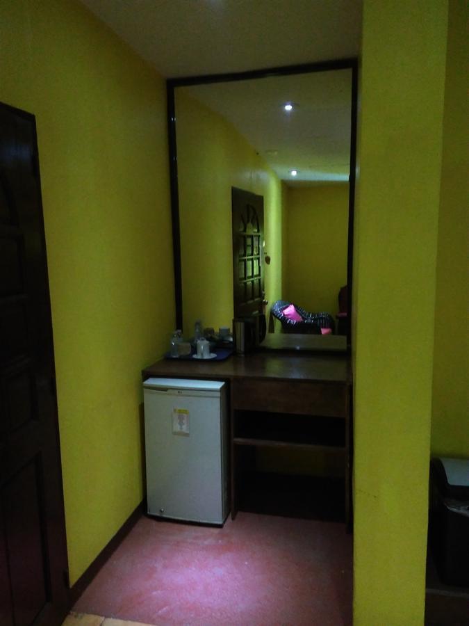 Mango'S Beachfront Resort Olongapo Pokój zdjęcie